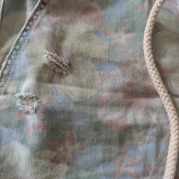 Aerie High Waist Pastel Floral Shorts - Picture 3 of 7